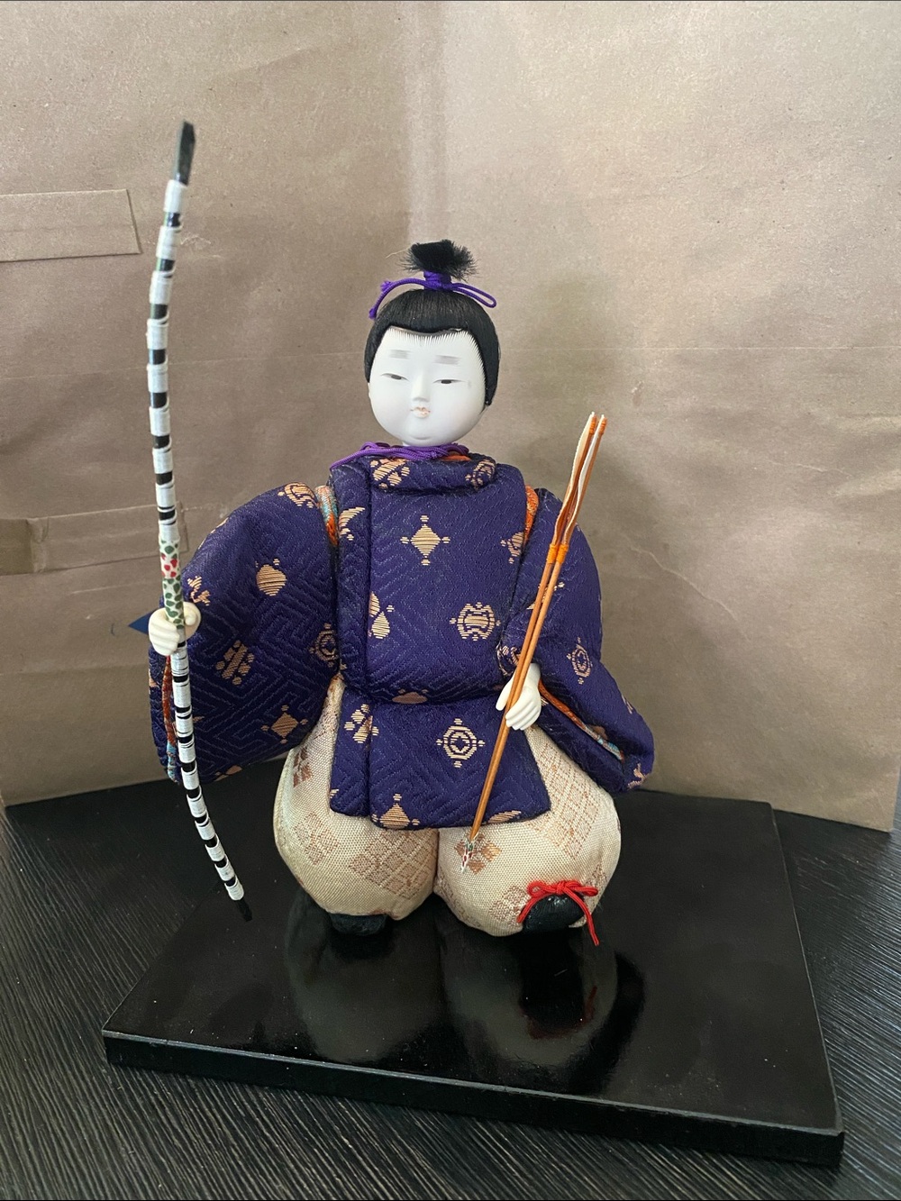 Traditional Japanese Musha Ningyō (warrior doll) "No. 20" and as a "Guard" (衛士)